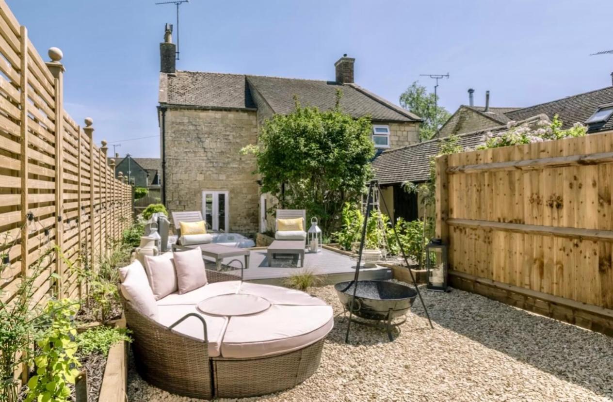 Luxury Cotswolds Cottage With Hot Tub Winchcombe Eksteriør billede